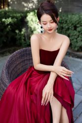 -艾朵婚纱