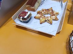 -罗森尼娜(德思勤店)