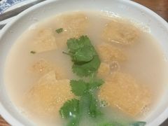 -老天桥酱肉烧饼夹肘子(天桥店)
