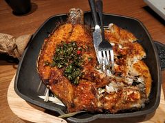 香茅草烤罗非鱼-云海肴·汽锅鸡·云南菜(天山百盛优客店)