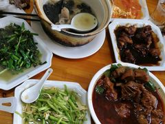 -山里人家土菜馆(茅山店)