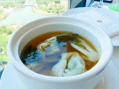 菜胆云吞炖鸡-唐阁海景中餐厅·早茶·粤菜•生日聚餐(海口朗廷酒店)