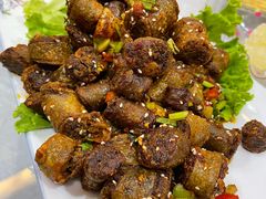 -三江源美食城