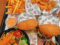 -The Habit Burger Grill 哈比特汉堡(世博店)