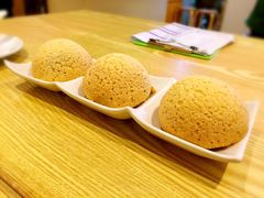 酥皮焗叉燒包-添好运点心专门店(百老汇店)