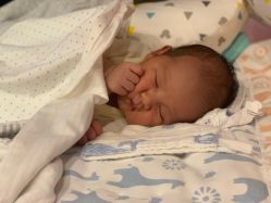 -诗安国际母婴会所(运城店)