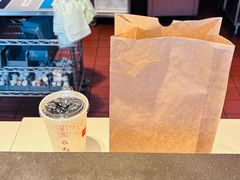 -麦当劳(乳山路店)