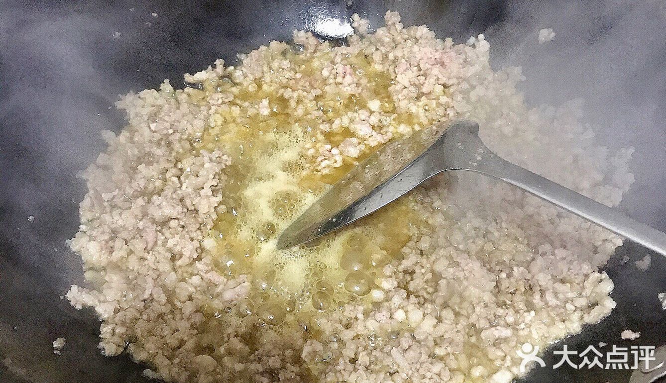 宅家DIY｜给你一碗百搭送饭的肉臊子