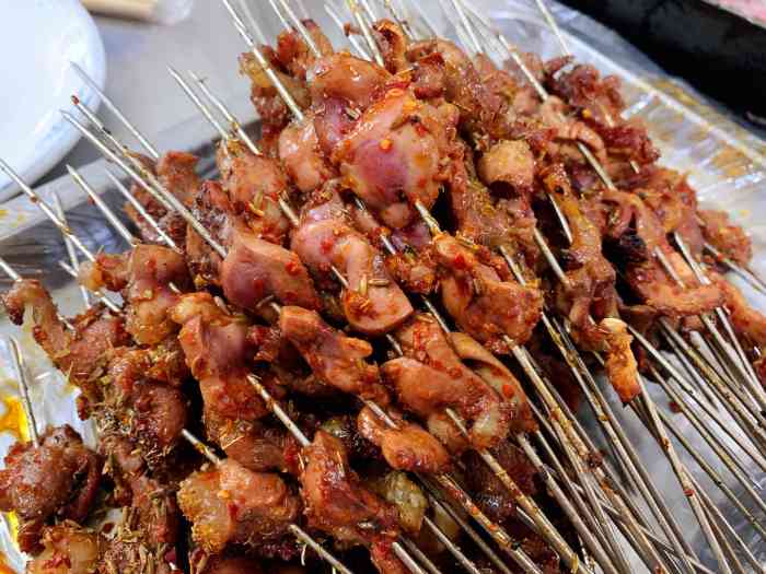 杨明烧烤-"终于吃到了我心心念念的德惠烧烤,他家真的.