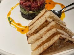 牛肉塔塔配牛油果黑橄榄酱-Solo(衡山路店)