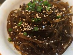 -诚铭记·虾仁汤包·成都小吃(融创店)