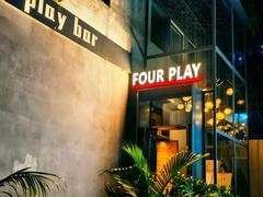 -FOUR PLAY BAR