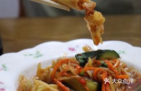Pounded Thai-style Chicken Feet