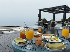 -瑰丽酒店·海吧·天际下午茶·现场DJ·天台酒吧