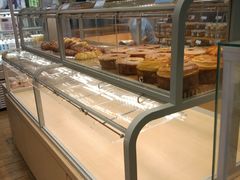面包甜点陈列柜-LanTa蓝塔烘焙(紫荆山卜蜂莲花店)