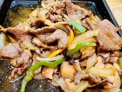 铁板蘑菇炒牛肉-桃屋日本料理(清华科技园店)