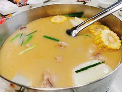 -肥仔文澳门猪骨煲(南京西路店)