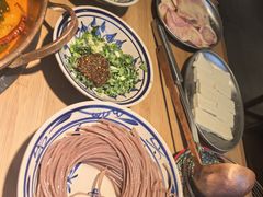 -洱火云南酸菜牛肉火锅(石景山当代商城店)