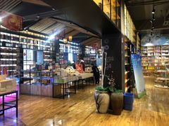 -新华书店(解放中路店)