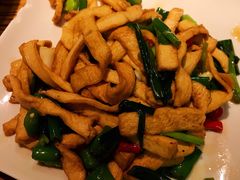 哈尼豆腐-缘生态云南菜·野生菌庭院餐厅(华侨城店)