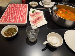 -鲜入唯煮·港式海鲜牛肉火锅(金宝街店)