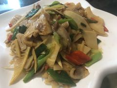 腊肉炒笋-民间瓦缸煨汤館(嵩山路店)
