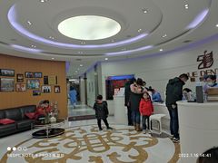 -雅悦齿科(顾村公园店)