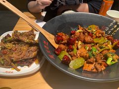 -风光老灶麻辣香锅(大成路翠微百货店)