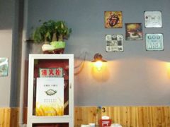 大堂-老谭虾王蟹皇·龙虾·烧烤(蝴蝶湾店)