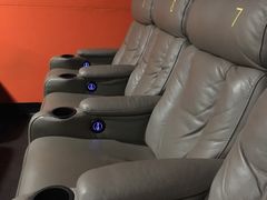 -大光明丽星VIP影城(昌里路杜比全景声店)