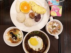 -苏州汇融广场假日酒店