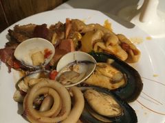 -领鲜活海鲜榴莲自助火锅(东门店)