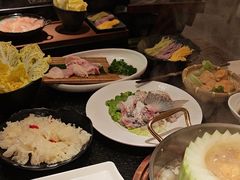 -得意咚瓜·顺德鱼生·冬瓜火锅(深圳首店)