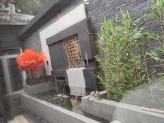 -毛辣果·贵州红酸汤牛肉火锅(西单店)