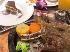 -尊品牛排(中大国际店)