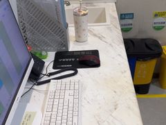 -登特口腔医院(鼓楼东街口店)