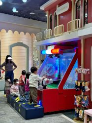 -奈尔宝·儿童乐园·亲子餐厅(华采天地店)