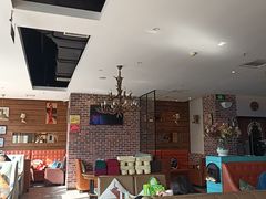 -豪客嘉族·麦尼顿西餐厅(乐福天下店)
