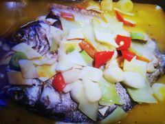 -里岛烤鱼(东港凯虹广场店)