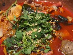 -成都你六姐·牛肉冒菜(上海环宇荟店)