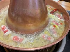 -果松木炭酸菜铜火锅·外婆参鸡汤