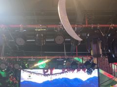 -路边边.炒菜烧烤.音乐餐厅(良乡长虹店)