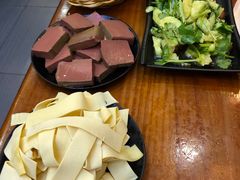 -曹丞相·地锅鸡·地锅鱼(武林店)