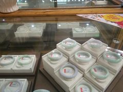 -华夏典当行(龙德广场店)