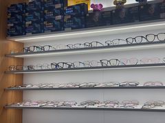 -视野联行眼镜·蔡司·依视路(省体育馆店)
