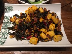 普洱茶炒包浆豆腐-云海肴·汽锅鸡·云南菜(美罗城店)