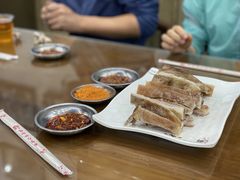 手抓羊肉-青海名吃尕张娃非遗烤肉(海湖总店)