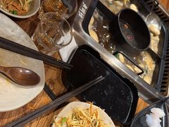 -吴氏老牌坊云南鱼豆花火锅店(通江街店)