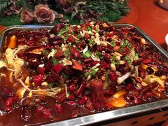 特色烤鱼-老街坊美食汇(玉兰大街店)