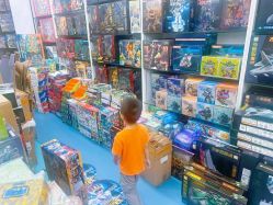 -百荣二期玩具城